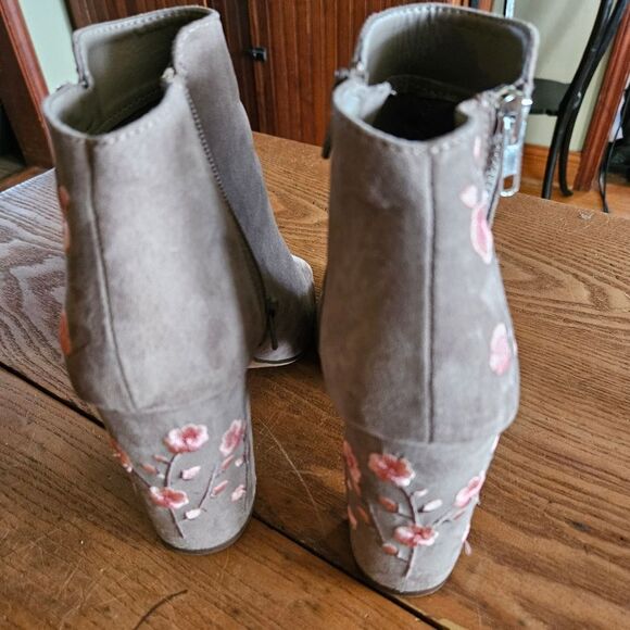 Candies Gray Pink Floral Peep Toe High Heel Booties Size 9 Suede Open-Toe Boots - Picture 4 of 12